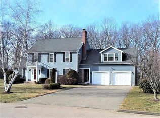 15 Sawmill Rd, Walpole, MA 02081