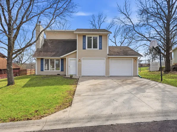 4800 W Baxter Ct, Columbia, MO 65203