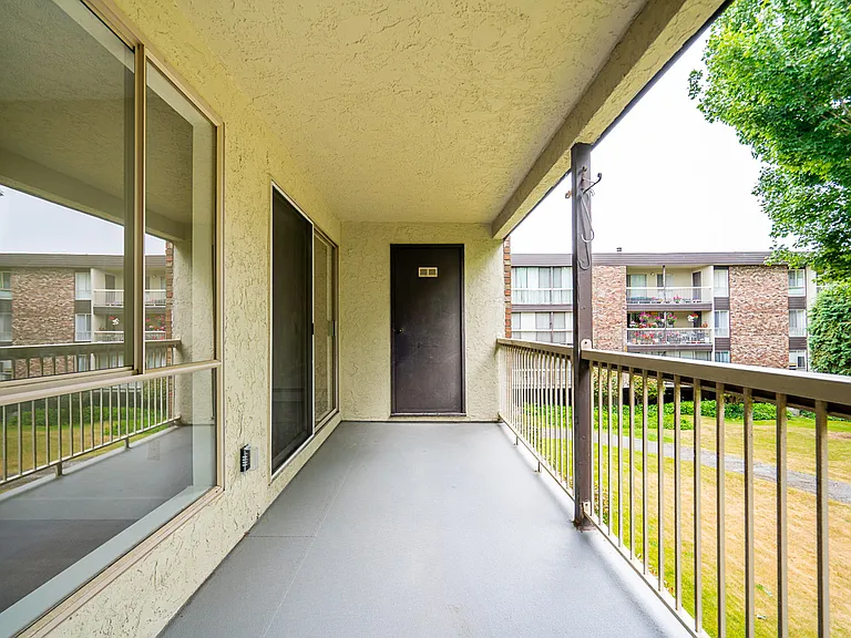 7631 Steveston Hwy #208 — Photo 21