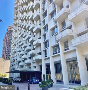 604 S Washington Sq APT 810, Philadelphia, PA, 19106