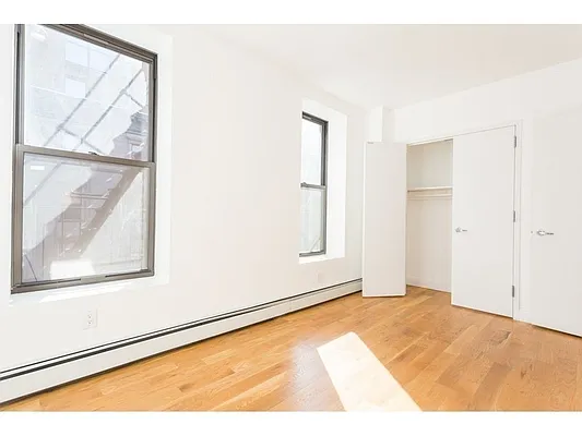 Rented by REAL New York | media 12