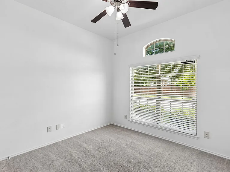 10212 Bennet Dr — Photo 13