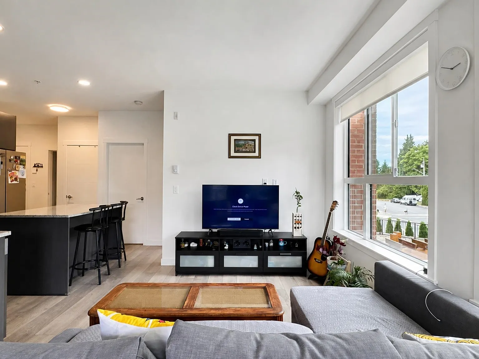 2 bed, 840 sqft, $2,499 — Photo 4
