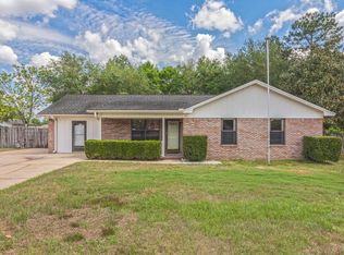 109 Loop Dr, Crestview, FL 32536