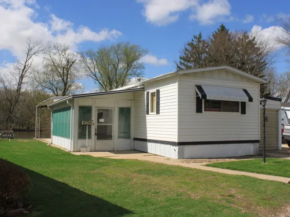 900 Regan Rd Lot 221, Rock Falls, IL 61071
