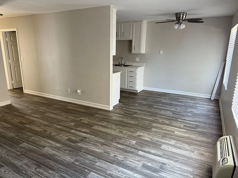 Spacious 2 Bedroom Apartments at The Courtyards in El Cajon — Photo 17