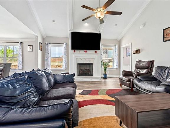 4th image of 1817 Armistead Ln