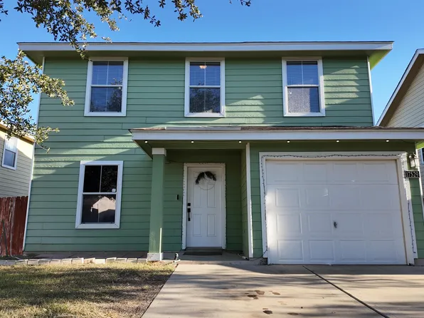 17529 College Port Dr, Laredo, TX 78045