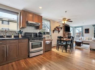369 1st St APT 3, Hoboken, NJ 07030