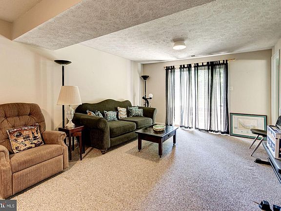 4th image of 4713 Manheim Ave