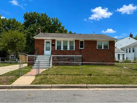 6512 51st Ave Photo 1