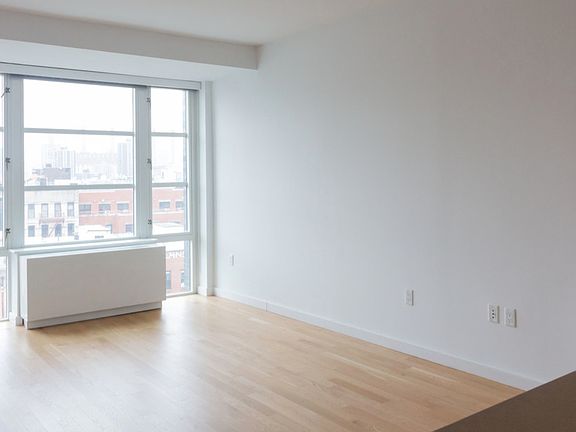4th image of 331 E Houston St #F7