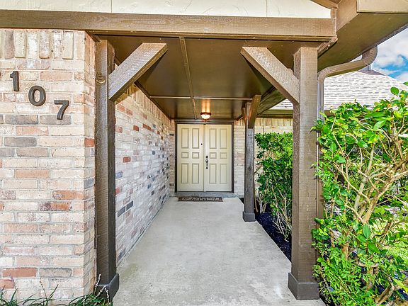 3rd image of 8107 Windy Creek Dr