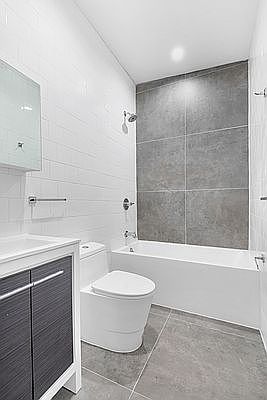 3rd image of 191 Rockaway Ave #1