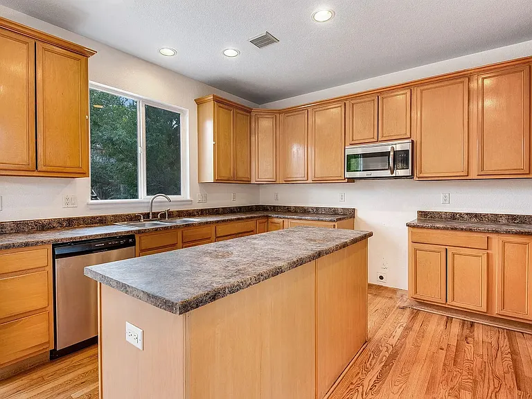 2456 S Fundy Cir — Photo 13