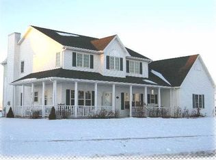 434 E Apple Creek Rd, Appleton, WI 54913