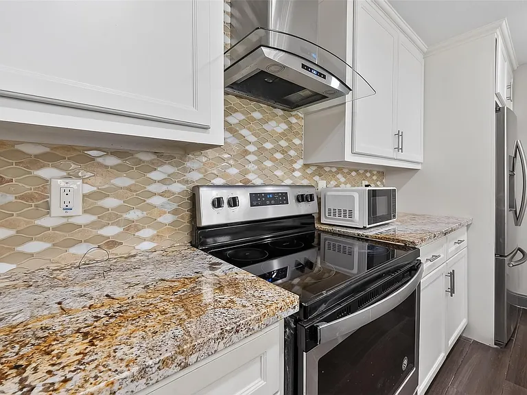 11280 Braes Forest Dr #406 — Photo 22