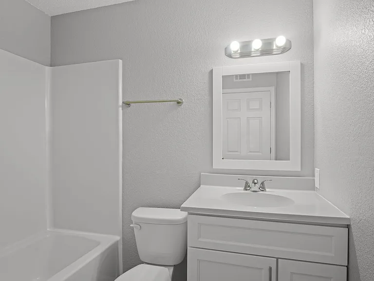 Callaway Villa Apartments — Photo 7