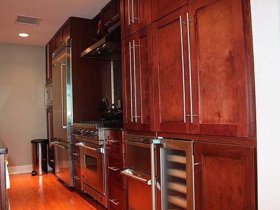 3rd image of 1208 E Kennedy Blvd Unit 736