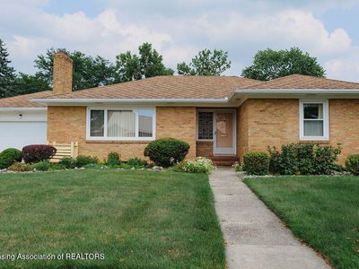 1717 Wellington Rd, Lansing, MI, 48910