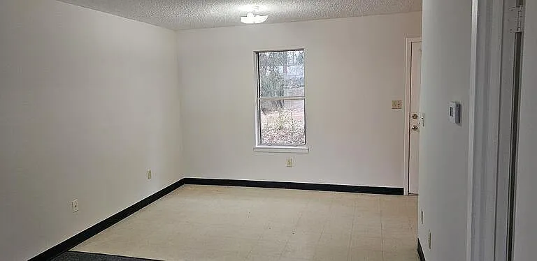 142 Harrison Rd #18 — Photo 4