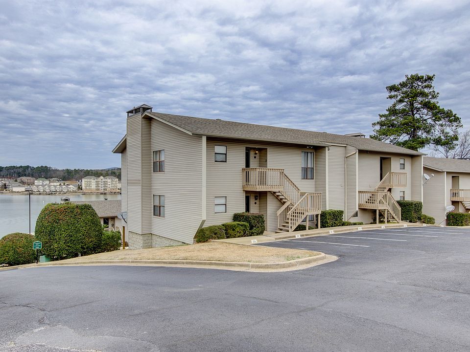 1st image of 120 Catalina Cir
