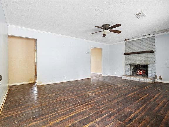 3rd image of 63 Moss Rd
