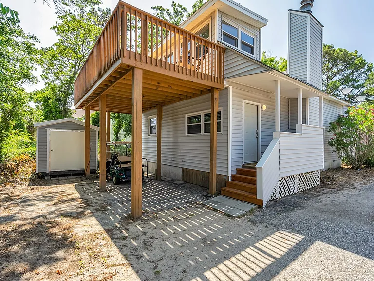 2705B Havens Dr — Photo 23