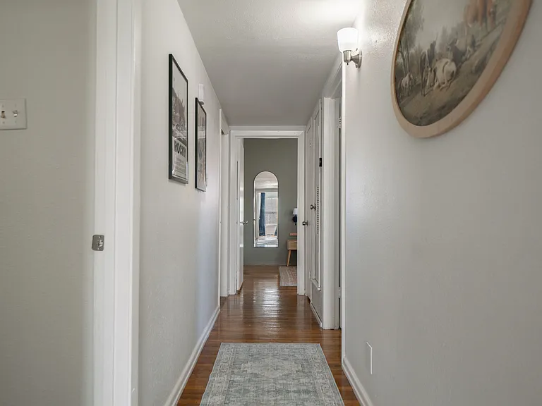 482 Hialeah Ave — Photo 17