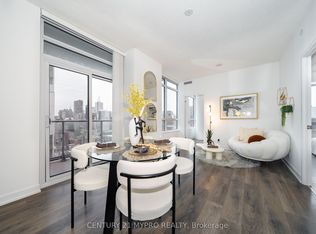 365 Church St #3011, Toronto, ON M5B 0B5