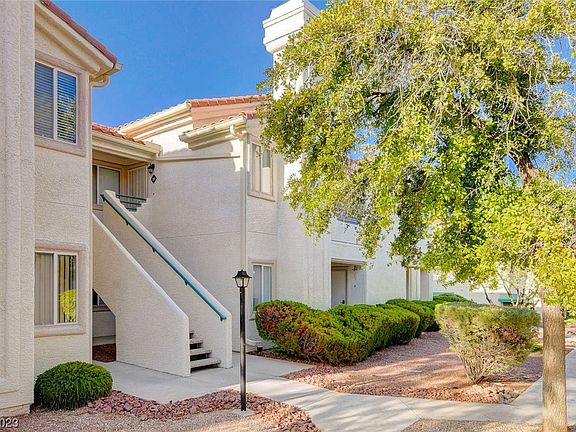 5th image of 7905 Lago Vista Ln Unit 103