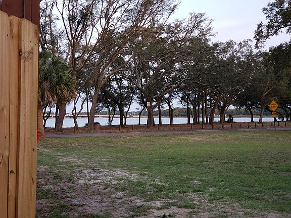 Beautiful white sandy beach steps away, perfect for swimming, fishing, kayaking, paddleboarding, picnics.