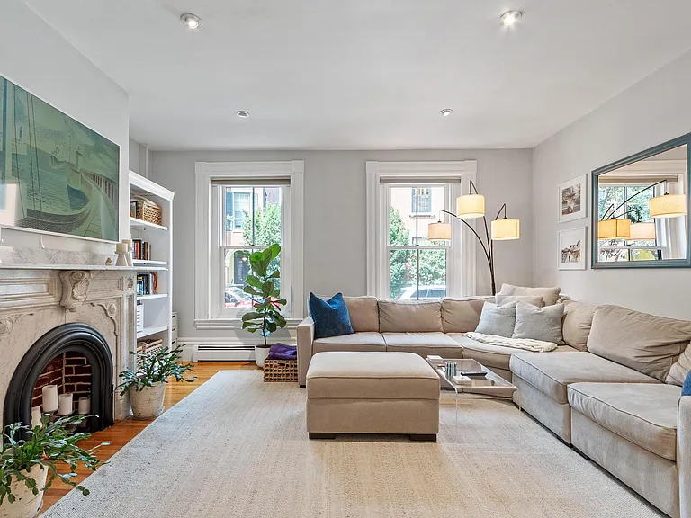 21 Harvard St #1 — Photo 2