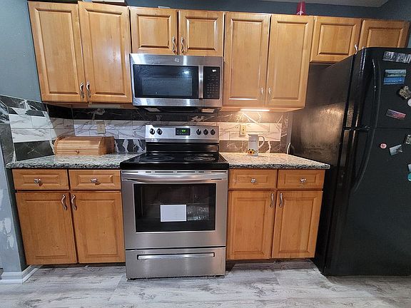 5th image of 5021 Common Market Pl #5021