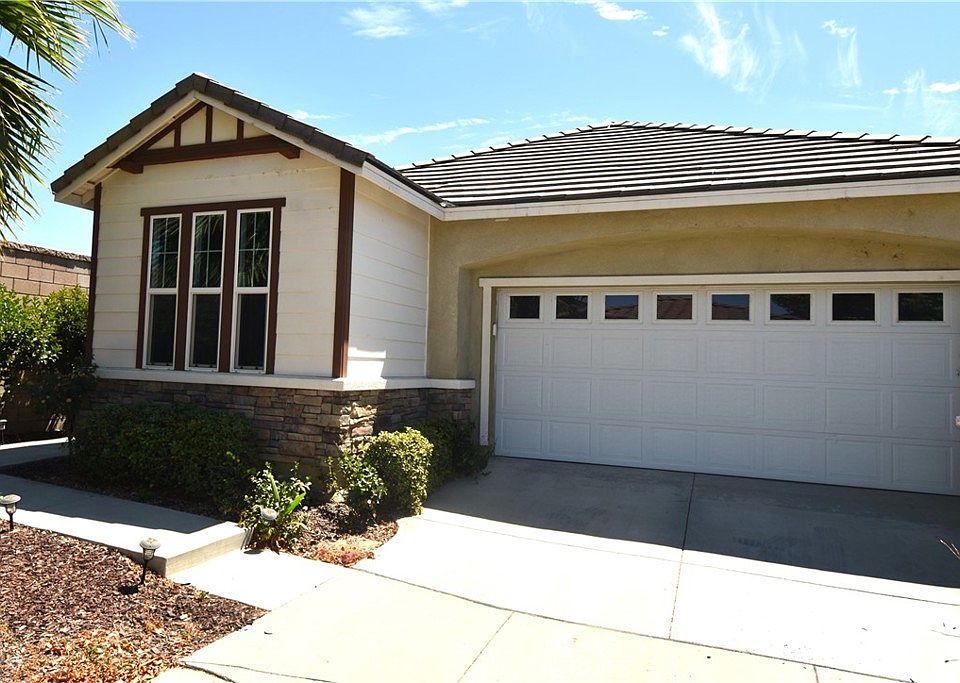 1st image of 32024 Merano St