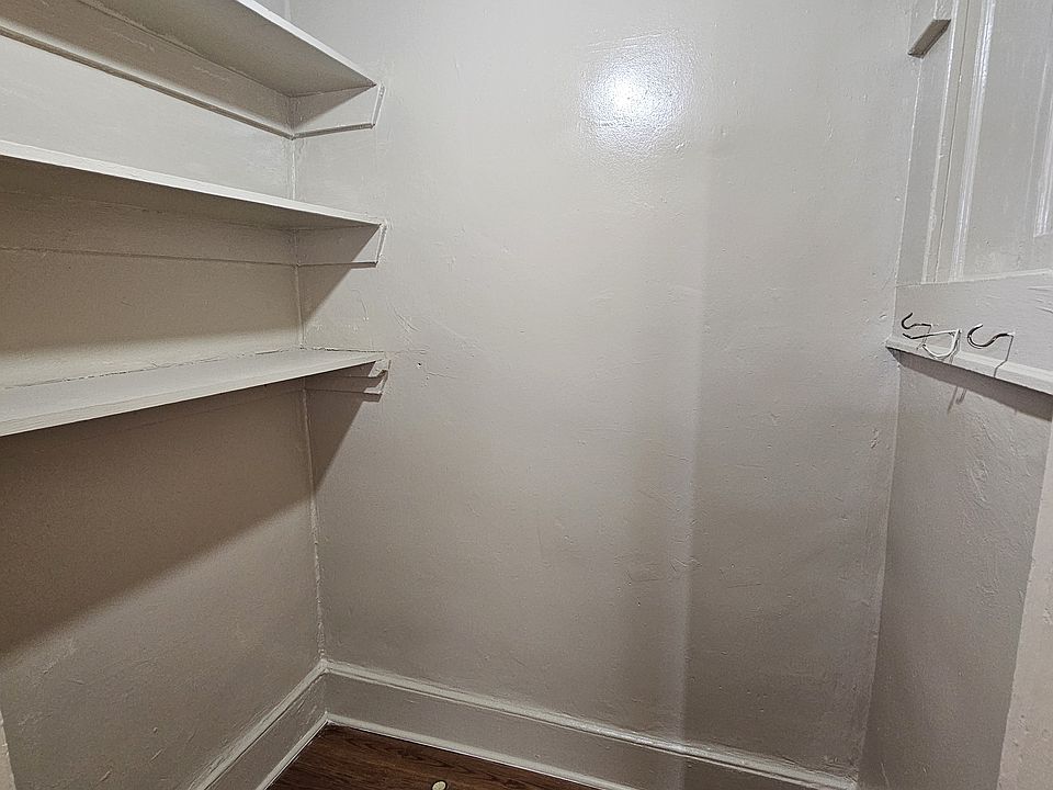 Kitchen Pantry
