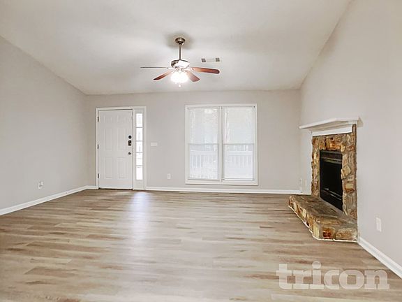 3rd image of 3071 Morris Ln