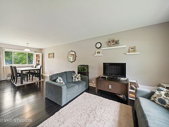 3rd image of 7653 Deerfield Ave