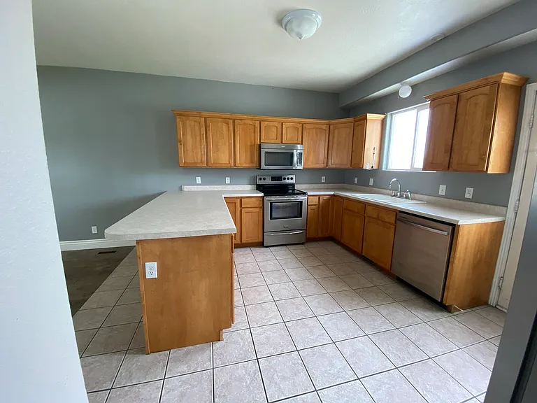 4169 N West Pinion Cir — Photo 8