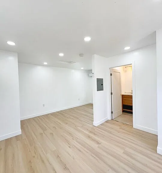 8111 Osage Ave — Photo 3