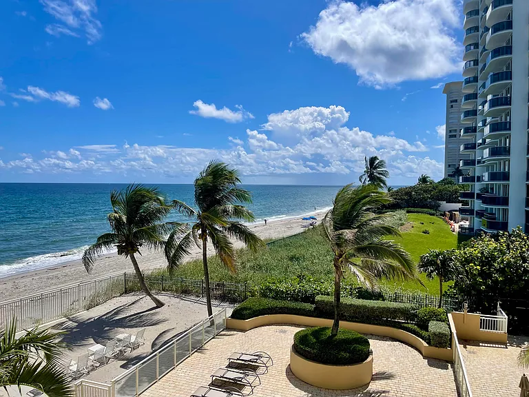 310 S Ocean Blvd #305 — Photo 9