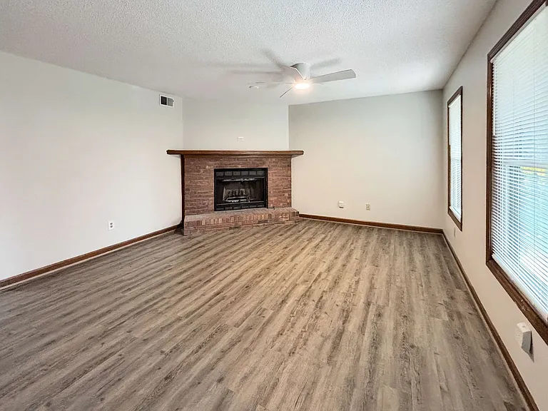 7040 Sand Wedge Cir NW — Photo 4