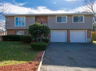 36 Highland Glen Dr, Randolph, MA 02368
