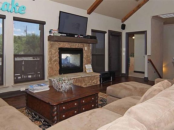 5th image of 249 Mission Hills Dr