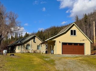 3808 Indian Creek Rd, Happy Camp, CA 96039