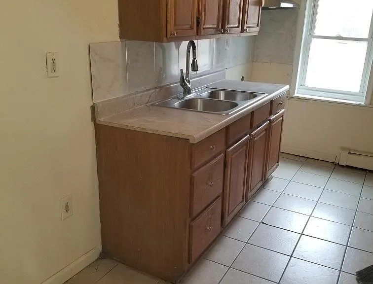 415 E Susquehanna St — Photo 6