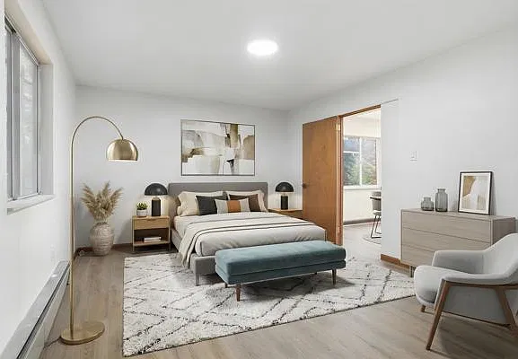 3 bed, 1428 sqft, $2,490 — Photo 2