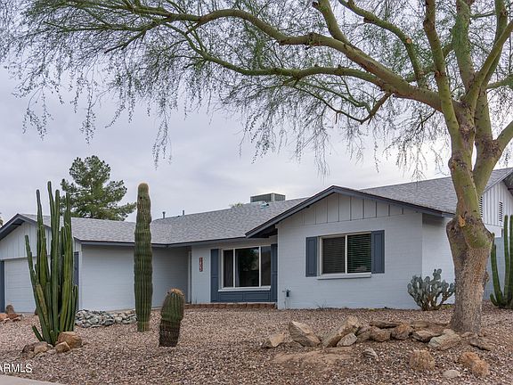 2nd image of 1403 E Dunbar Dr