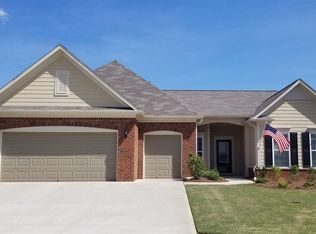 100 Marigold Ct, Griffin, GA 30223