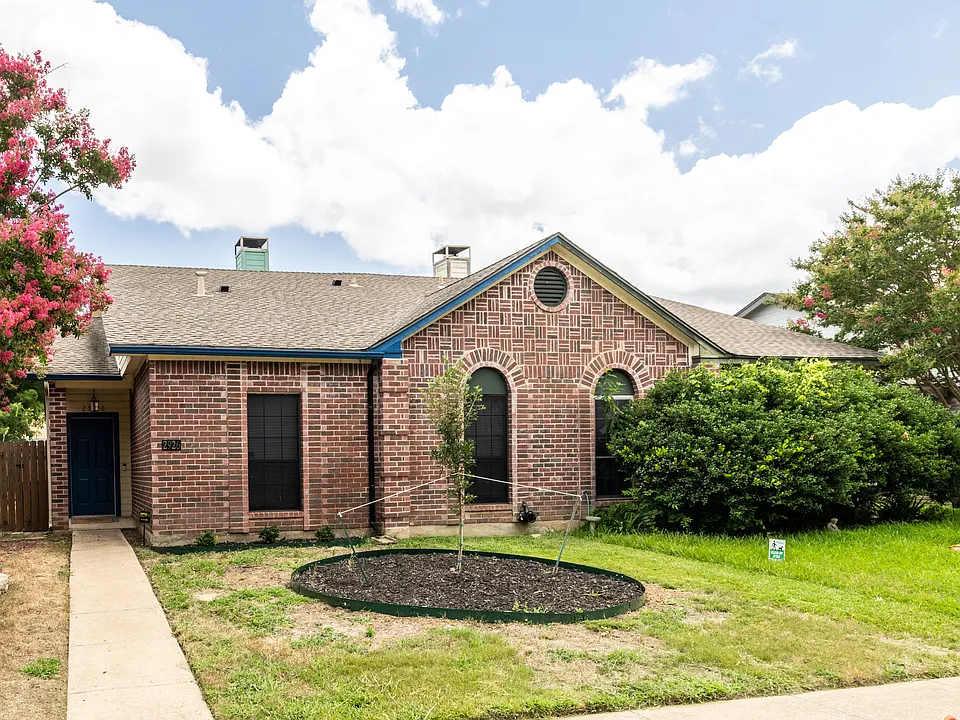 2926 Roxboro Rd
